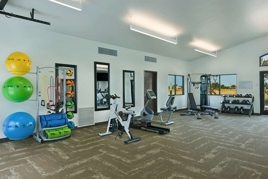 Oxford Suites Sonoma County - photo 17
