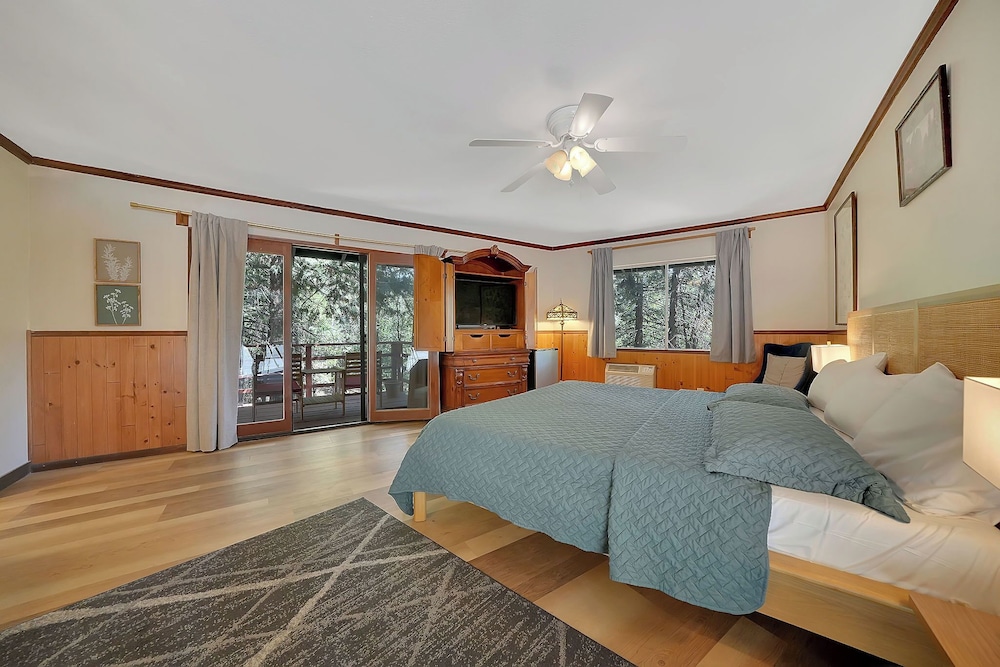 Narrow Gauge Inn - photo 20