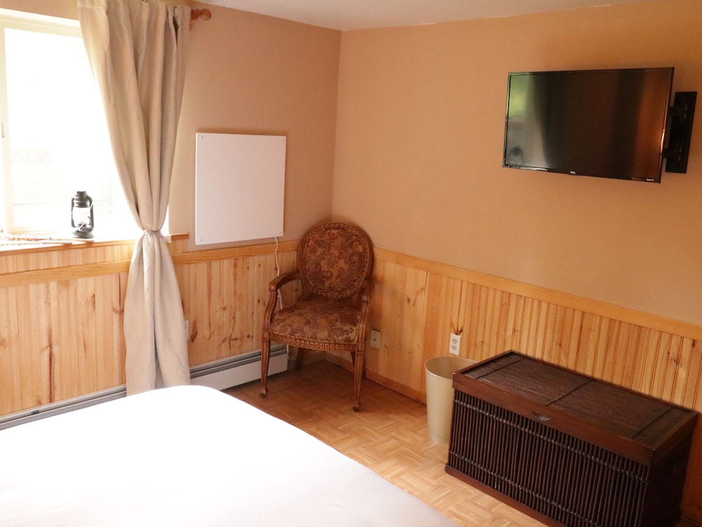 Alaska Dreamin' Lodging - photo 8