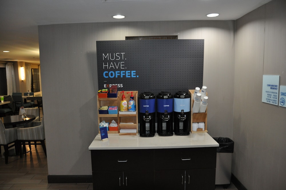 Holiday Inn Express Brentwood South Cool Springs by IHG - photo 13