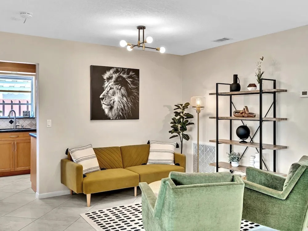 Casa Maya 3BR Home w Pool Near Hard Rock Casino — 4-Star Luxury Hotel in Hollywood, United States