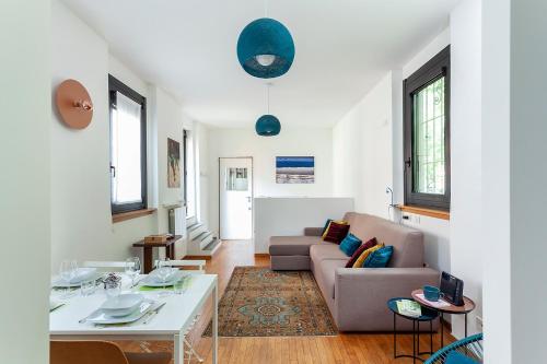Duplex luminoso in zona residenziale — 4-Star Luxury Hotel in Milan, Italy