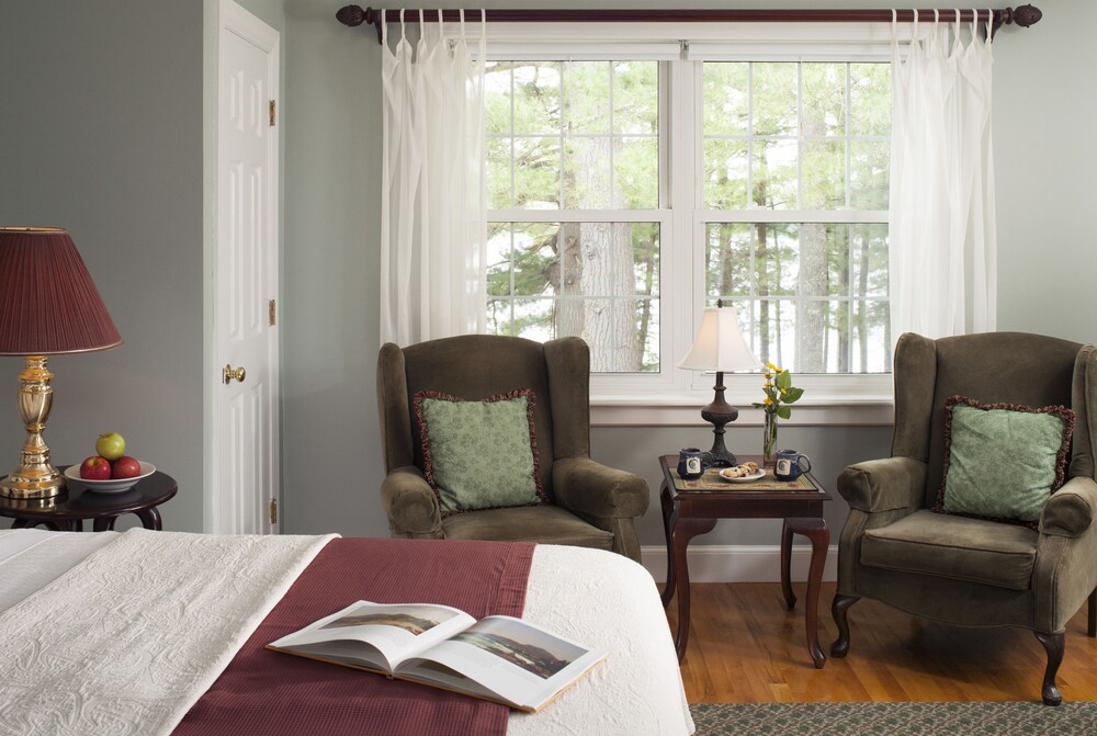 Wolf Cove Inn - photo 6