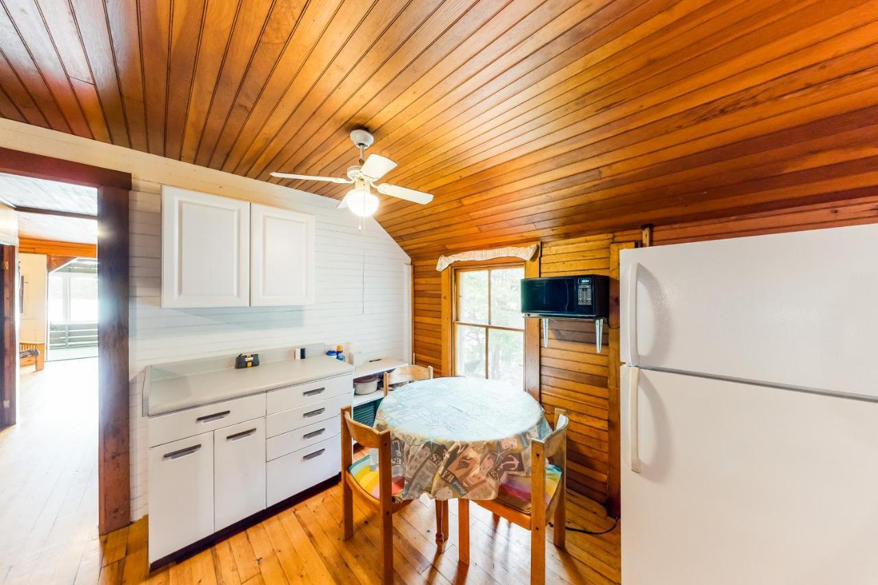 Garden Island’s Willow in Charlotte, United States