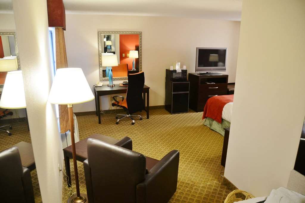 Country Hearth Inn & Suites Kenton - photo 21
