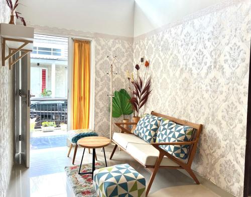 Harmony Guest House 2 Bedroom UMY Kasihan — 4-Star Luxury Hotel in Kasihan, Indonesia