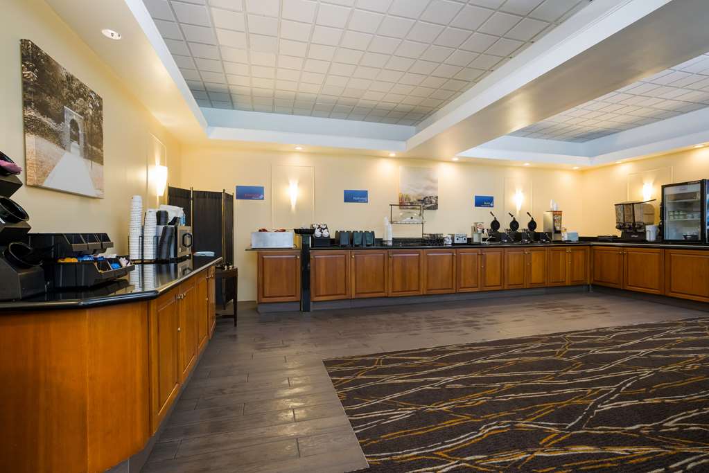 Best Western Grand Victorian Inn - photo 33
