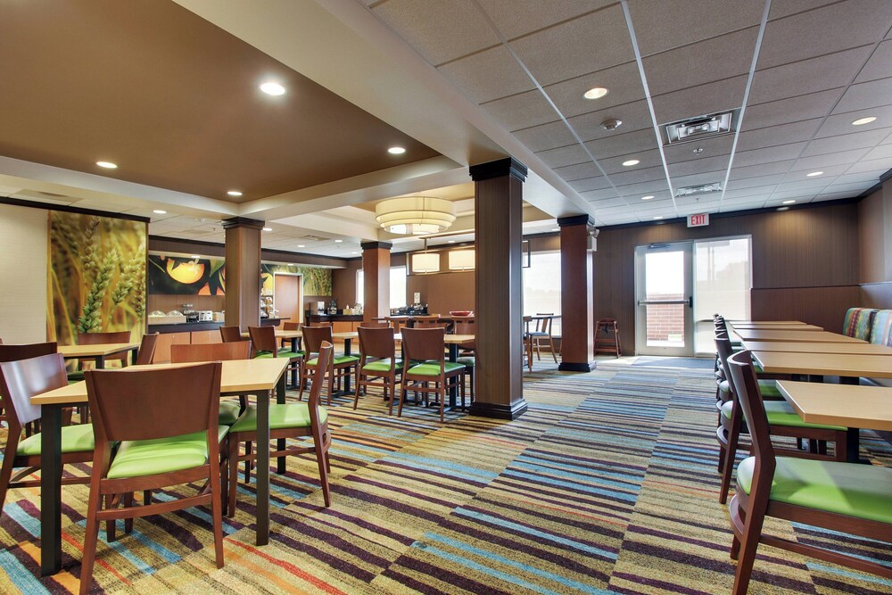 Fairfield Inn & Suites by Marriott Ottawa Starved Rock Area - photo 55