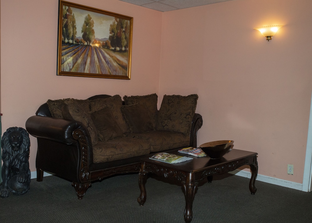 Chestnut Grove Resort - photo 4