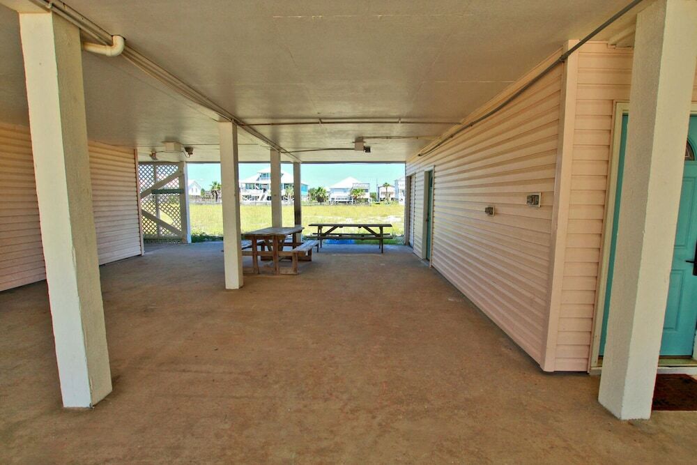 My Friend's Place by Youngs Suncoast - photo 12