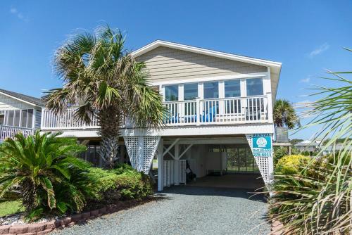 Footprints In The Sand by Oak Island Accommodations - photo 27
