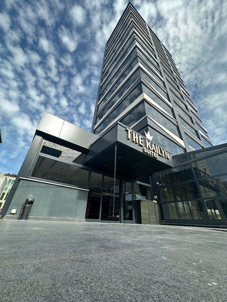The Kailyn Hotels & Suites Atasehir — 4-Star Luxury Hotel in Istanbul, Turkey
