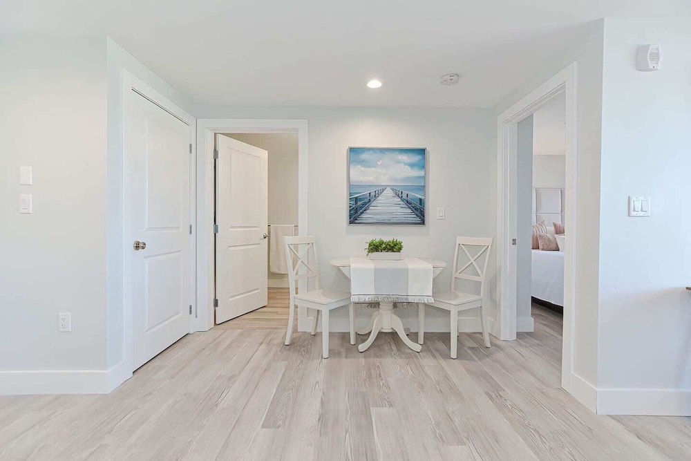 Harbourtown Suites - photo 31
