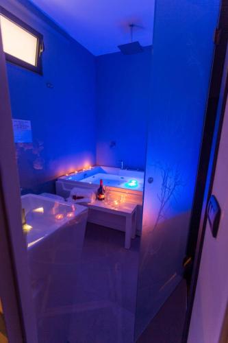 Etnea 208 Luxury Jacuzzi Suite Catania — 4-Star Luxury Hotel in Catania, Italy