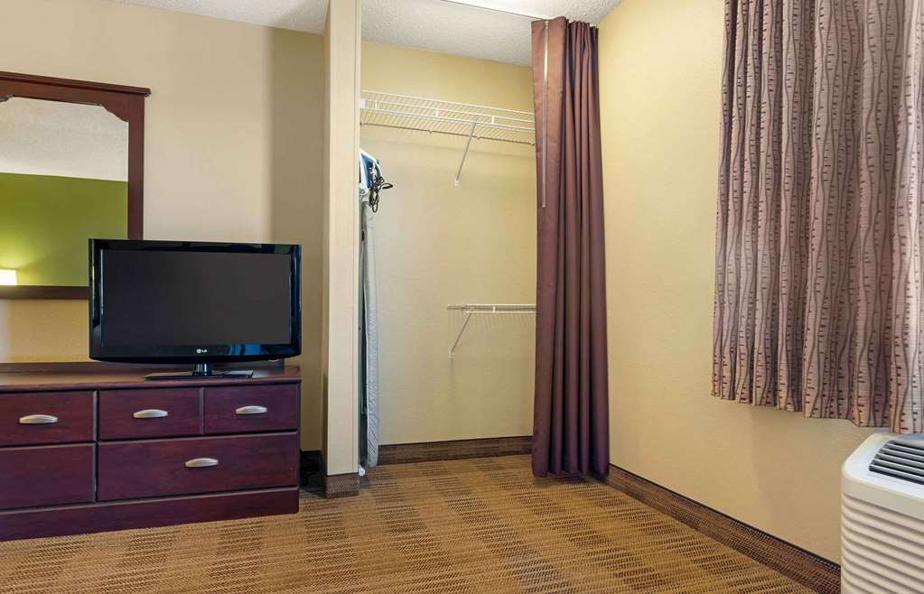 Extended Stay America Suites Reno South Meadows - photo 12