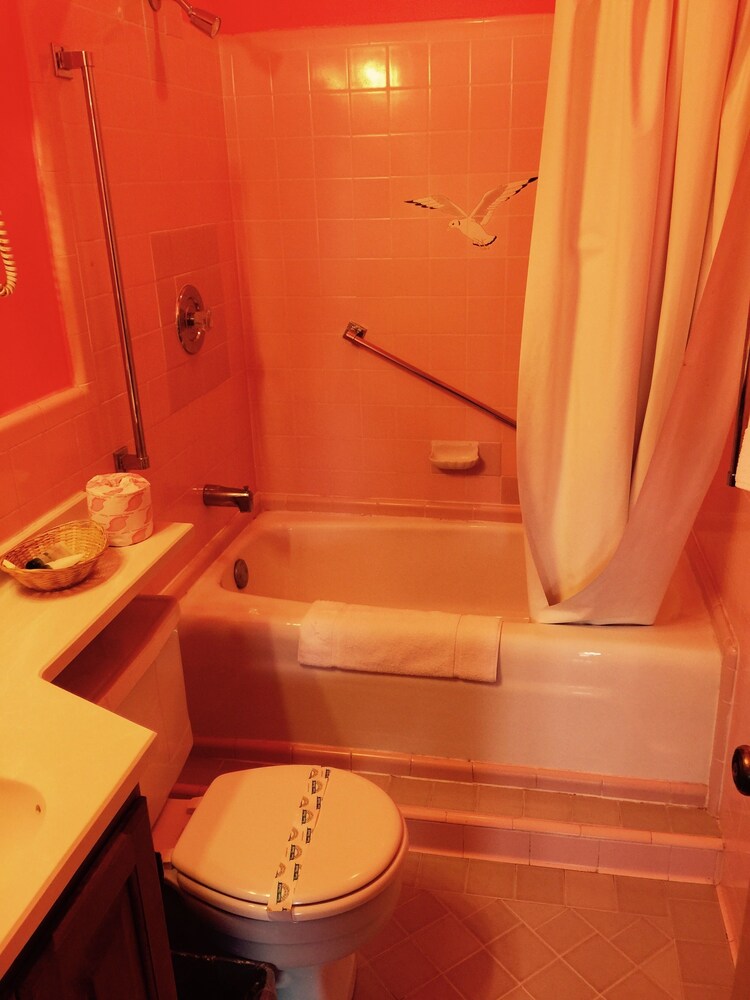 Lovelock Inn - photo 12