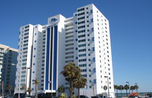 Club Regency in Regency Towers — hotel near Myrtle Beach International Airport