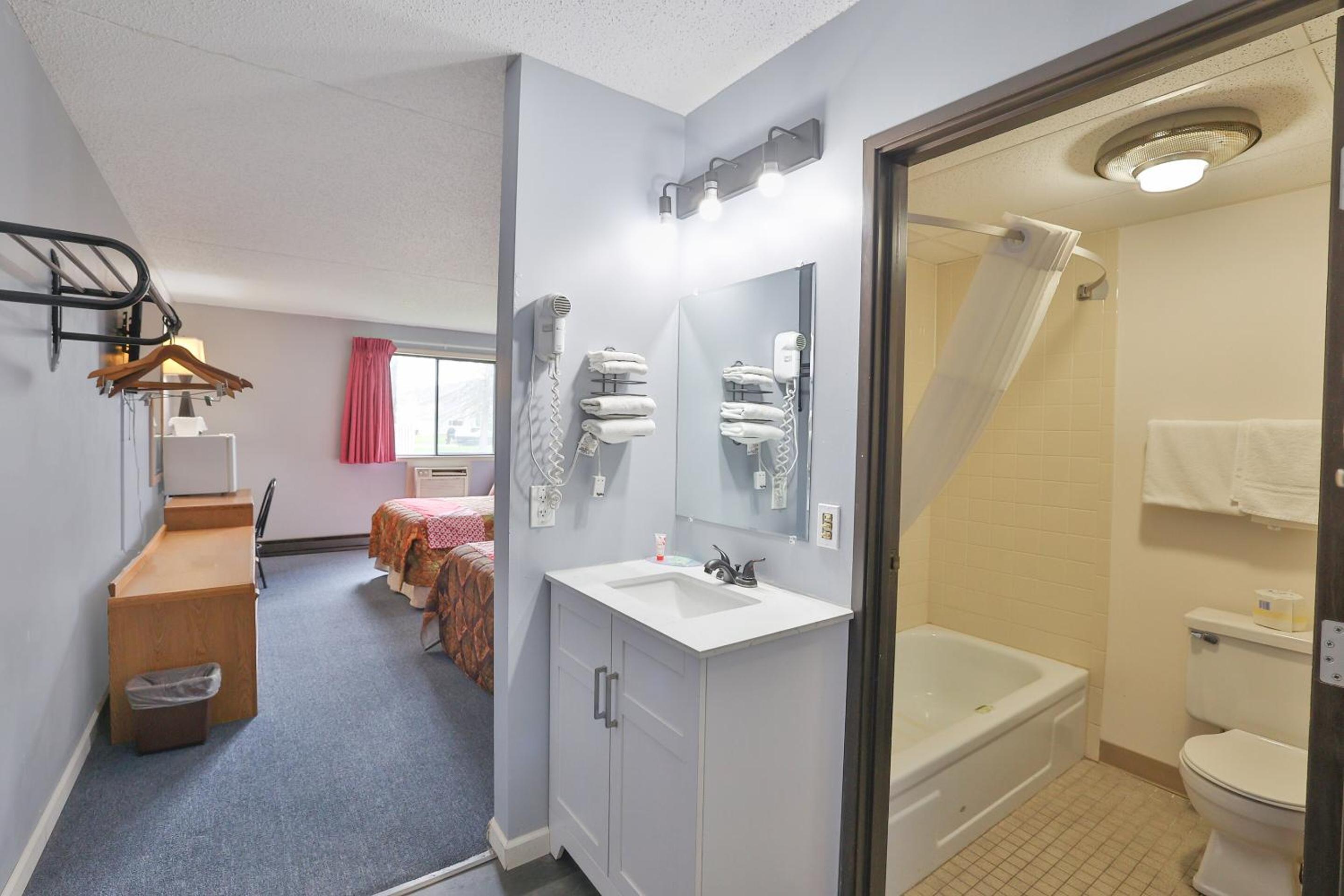 OYO Hotel Pipestone MN Canterbury Park - photo 53