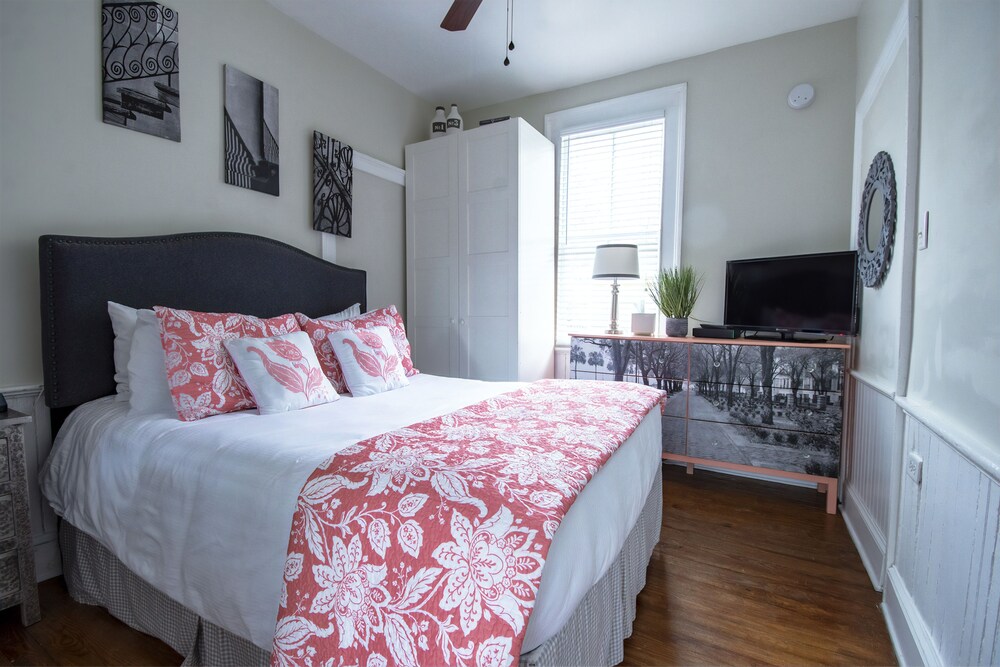 Suites on Coming - photo 10