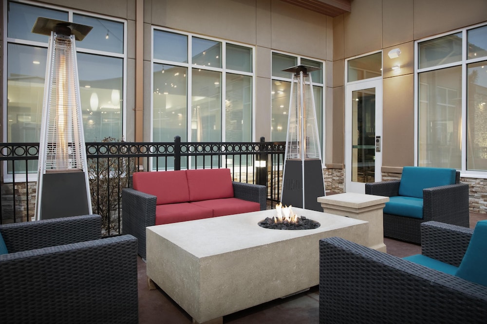 Hilton Garden Inn Gallup - photo 51