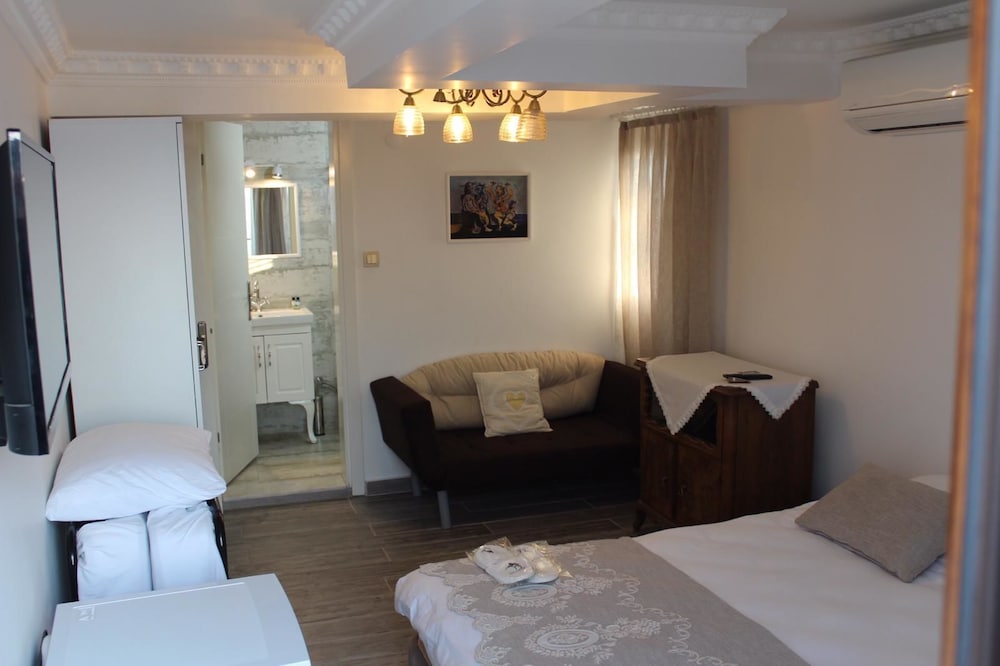 Silenos Boutique Hotel — Seferihisar — photo 3