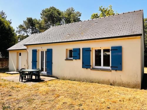 Les Écureuils 3 minutes à pied de la plage in Asserac, France