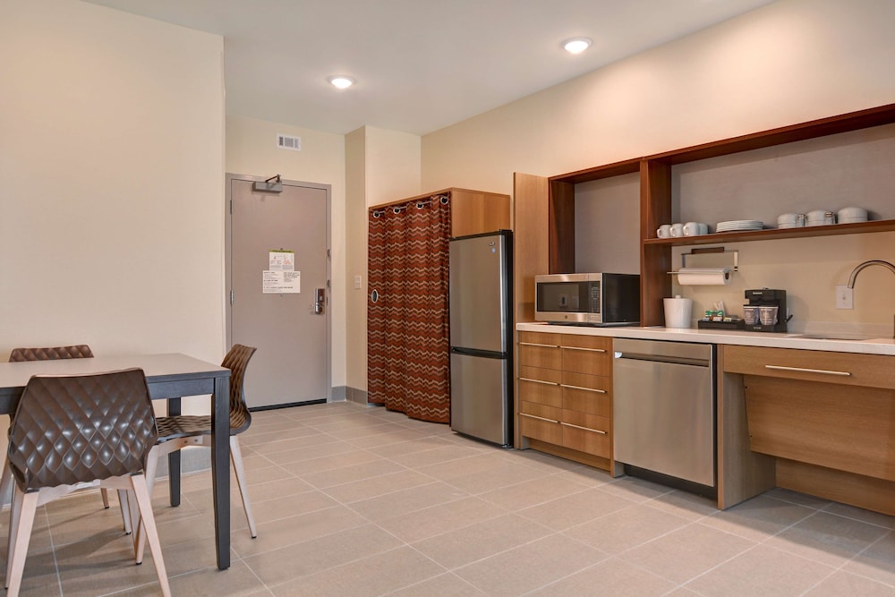Home2 Suites by Hilton Savannah Midtown GA - photo 18