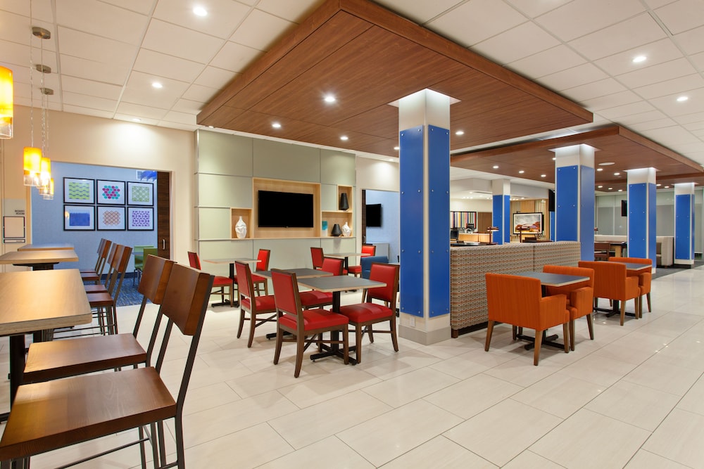 Holiday Inn Express & Suites Brigham City North Utah by IHG - photo 45