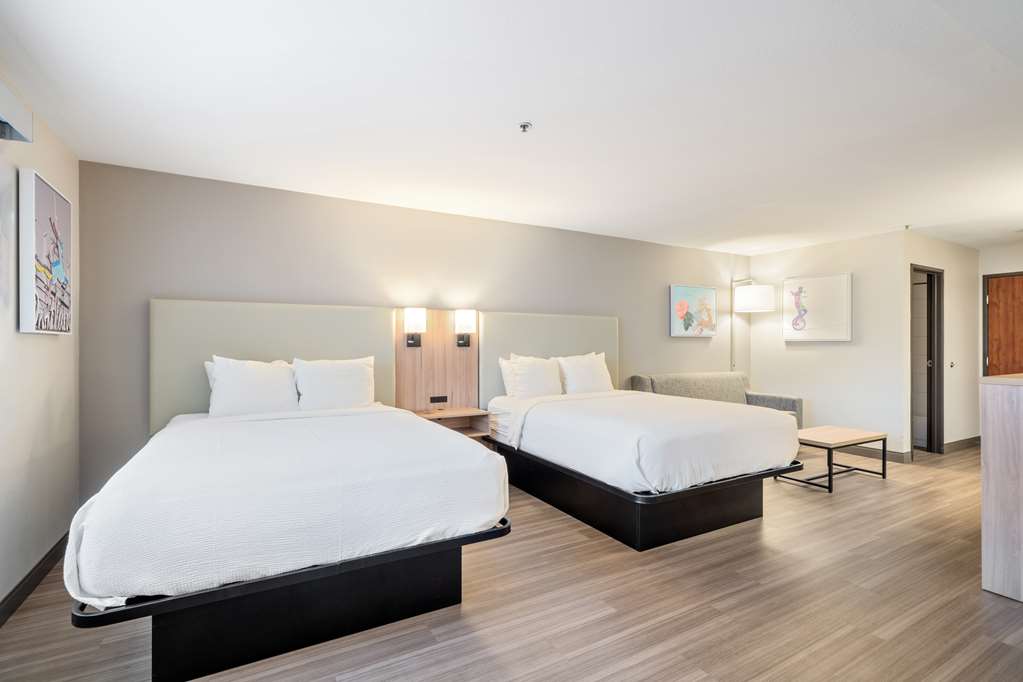 Best Western Lake Oswego Portland Hotel & Suites - photo 27
