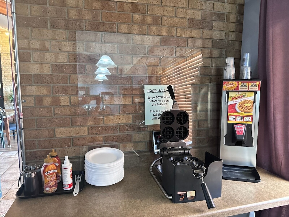Fossil Creek Hotel And Suites - photo 34