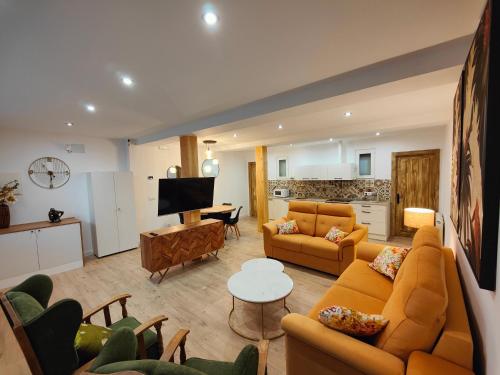 Apartamentos Santander 2 — 4-Star Luxury Hotel in Santander, Spain