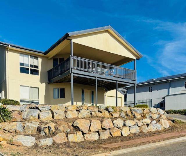 Nellies Hideaway 1 20 Troon Drive — Normanville
