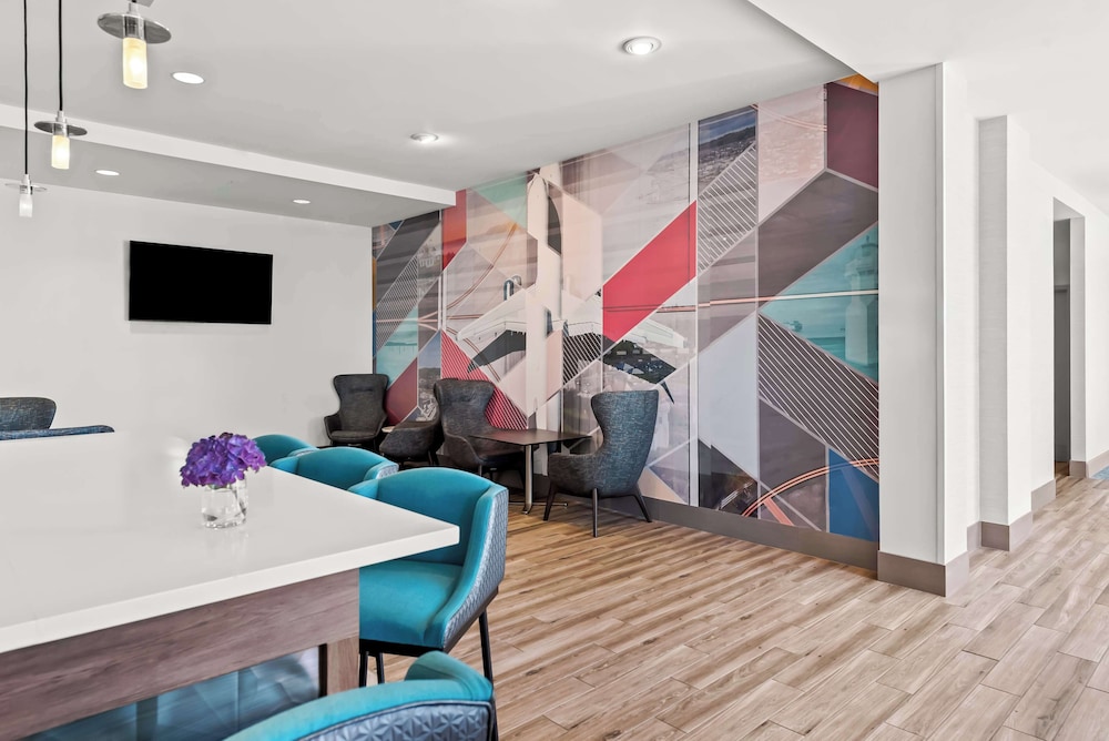 Hilton Garden Inn Seattle North Everett - photo 41