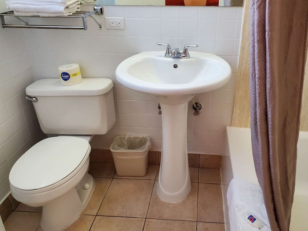 Motel 6 Canon City CO - photo 27