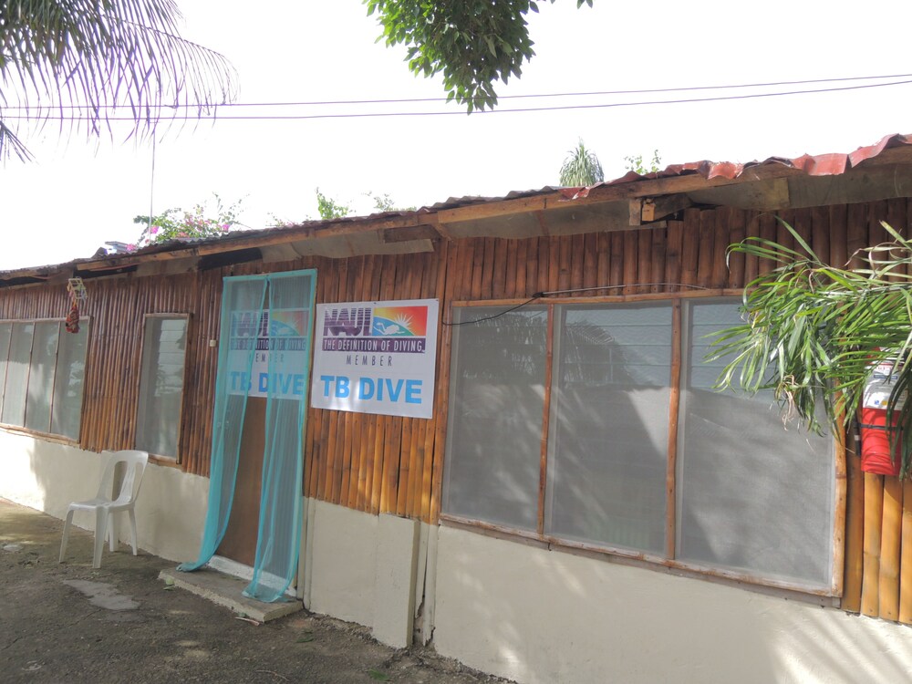 Kawayan Marine Village Beach Resort — hotel in Lapu-Lapu City