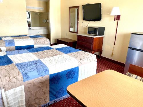 Regency Inn - photo 10