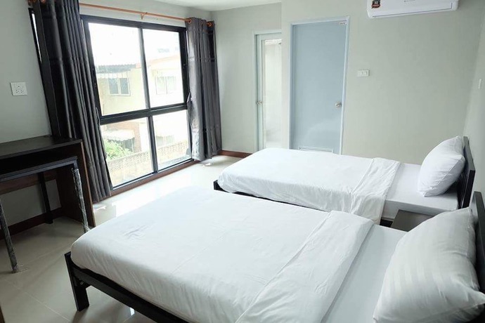 The Paradis in Pak Kret, Thailand