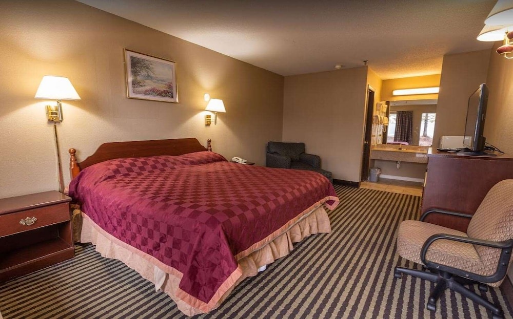 Americas Best Inn Eureka - photo 5