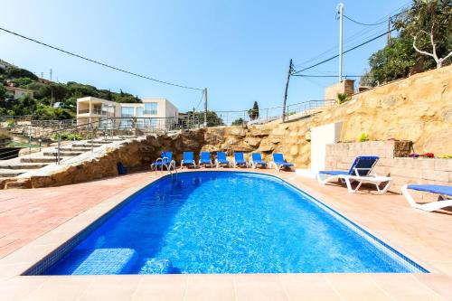 Villa Serena — 4-Star Luxury Hotel in Lloret De Mar, Spain
