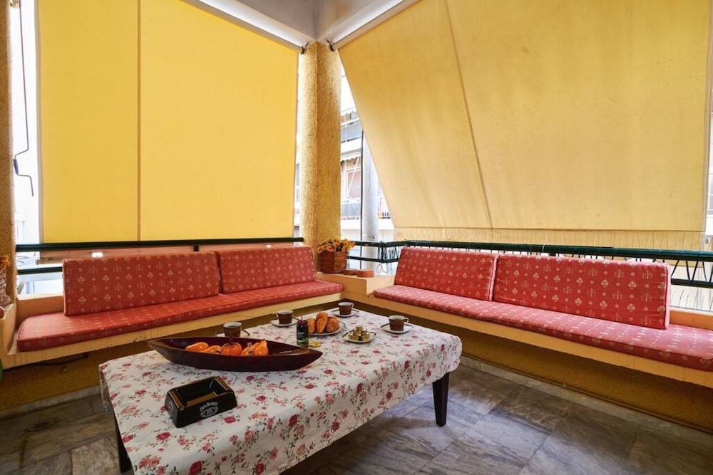 Spacious central apartment wh free parking spaces — 4-Star Luxury Hotel in Athens, Greece