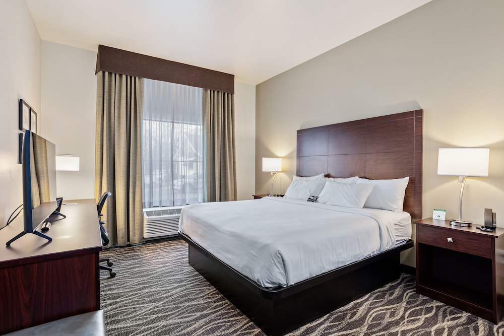 Cobblestone Hotel & Suites Little Chute - photo 27