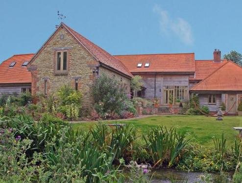 Brook Barn Country House — 5-Star Luxury Hotel in Oxford, United Kingdom