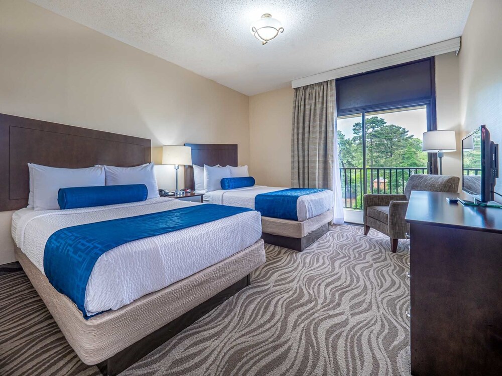 The Breakers Hotel & Suites - photo 14