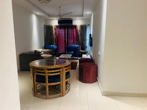 Defence view Apartments — 4-Star Luxury Hotel in Lahore, Pakistan