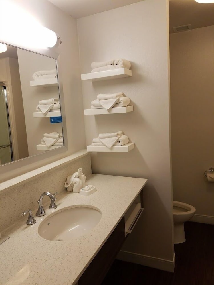 Hampton Inn & Suites Las Cruces I 10 - photo 26