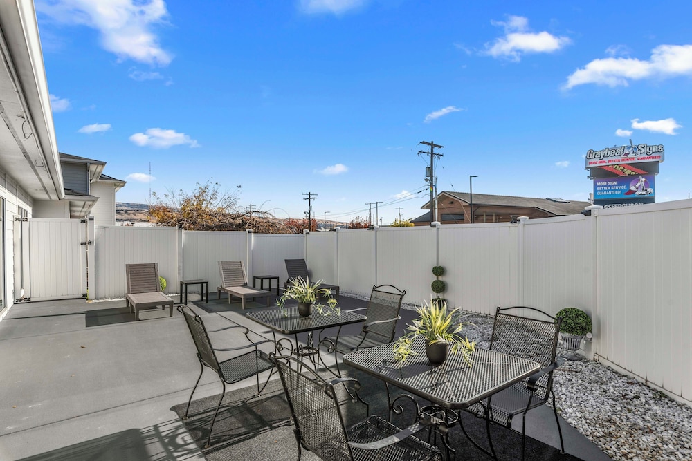 Clarion Pointe Wenatchee WA - photo 33