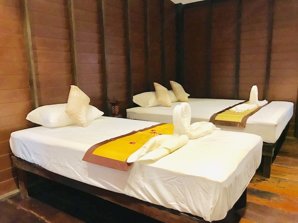 Reuan Vilawan in Damnoen Saduak, Thailand