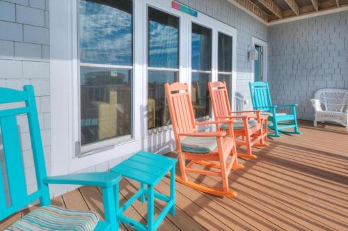 Flip Flops & Flamingos - photo 5