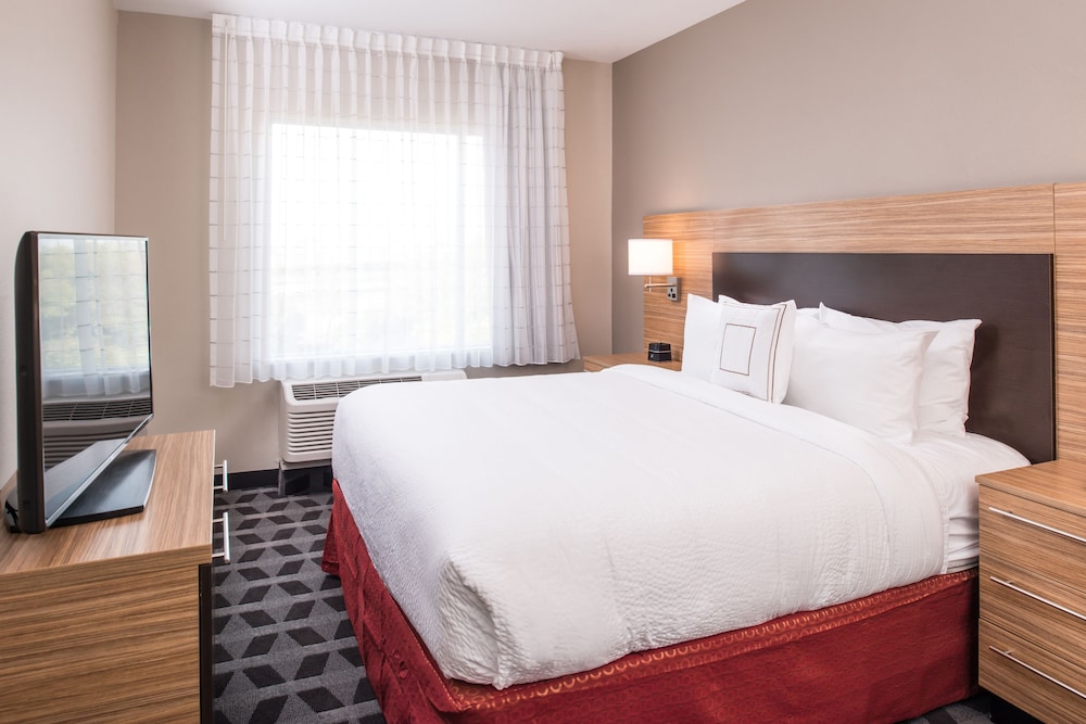 TownePlace Suites by Marriott Merced - photo 5