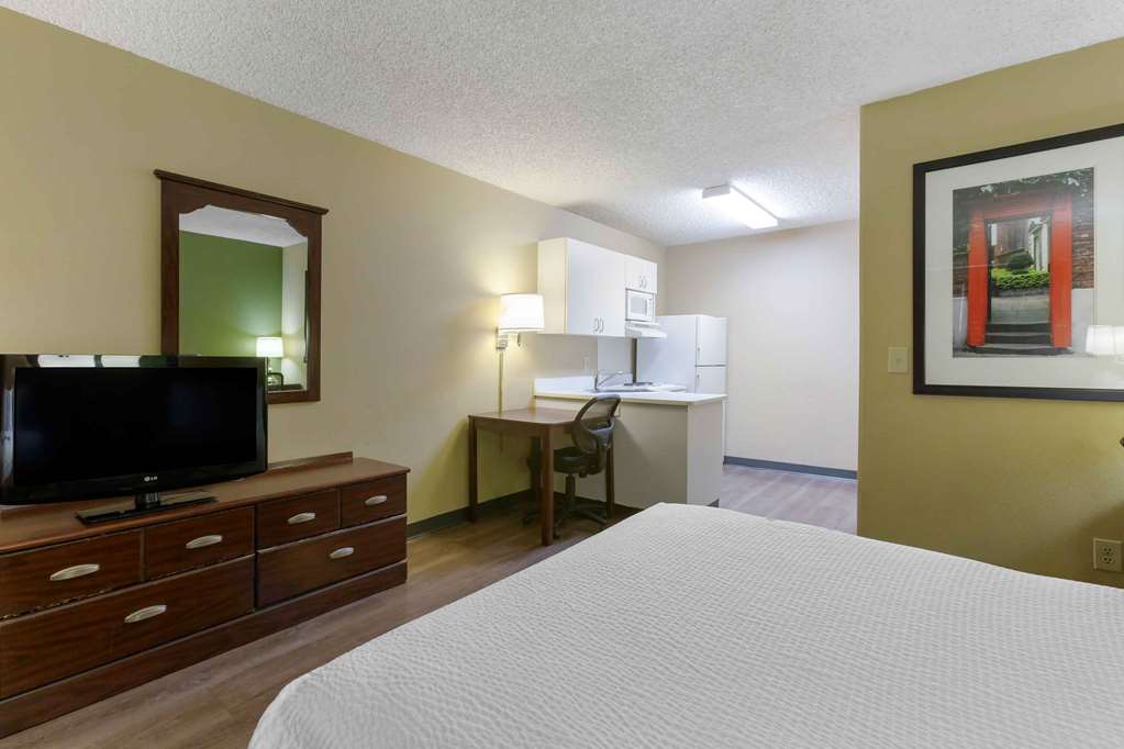 Extended Stay America Select Suites Phoenix Scottsdale North - photo 29